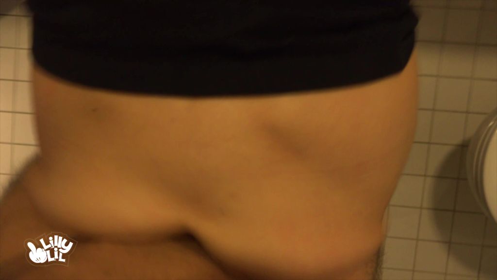 sexy foto nr. 7 von Harter Quickie im Bad!
