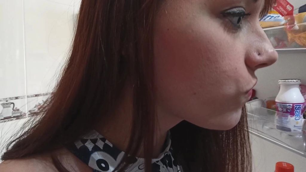 sexy foto nr. 2 von 3 Mal SQUIRT in der Küche - Gemüse in meiner notgeilen Pussy