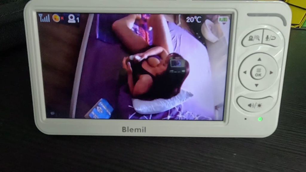 sexy foto nr. 2 von WETTBEWERB Teil 1: Heimlich beim Masturbieren bespannert