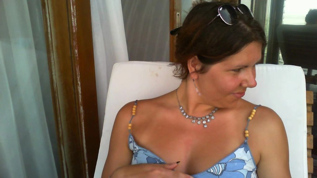 sexy foto nr. 2 von Vickys geiler Outdoor-Orgasmus