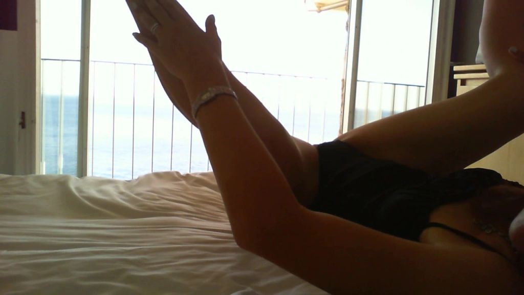 sexy foto nr. 4 von Vicky im Hotel 2