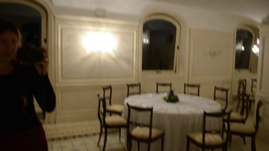 sexy foto nr. 5 von Vicky geil im Schloss