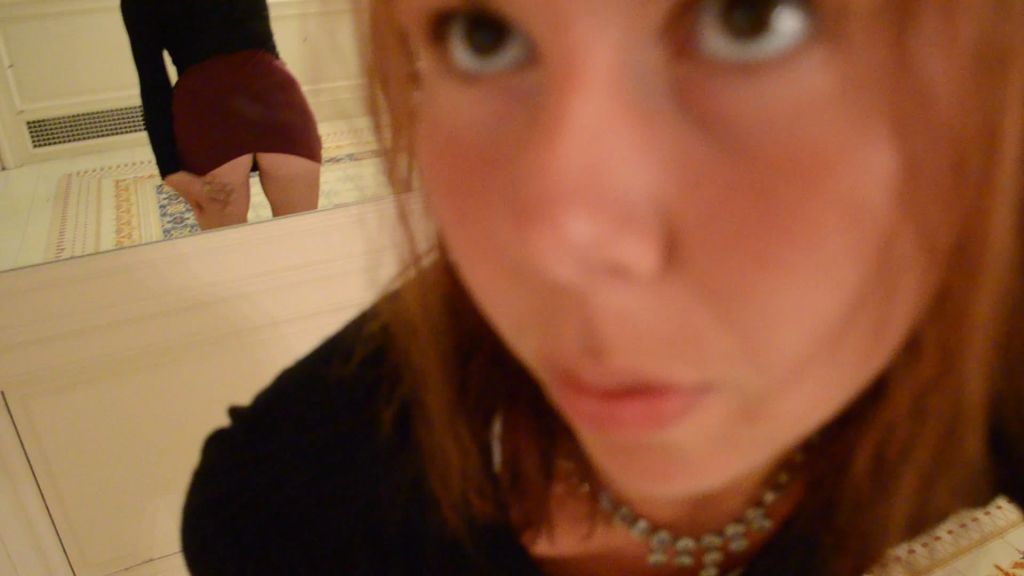 sexy foto nr. 9 von Vicky geil im Schloss