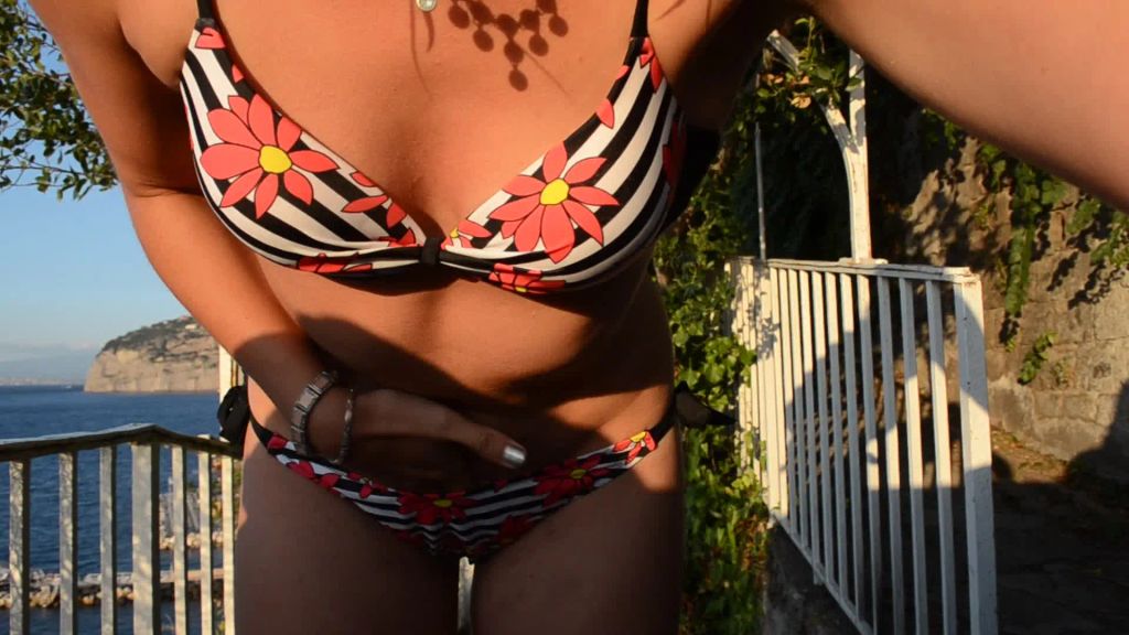 sexy foto nr. 10 von Vicky im Bikini