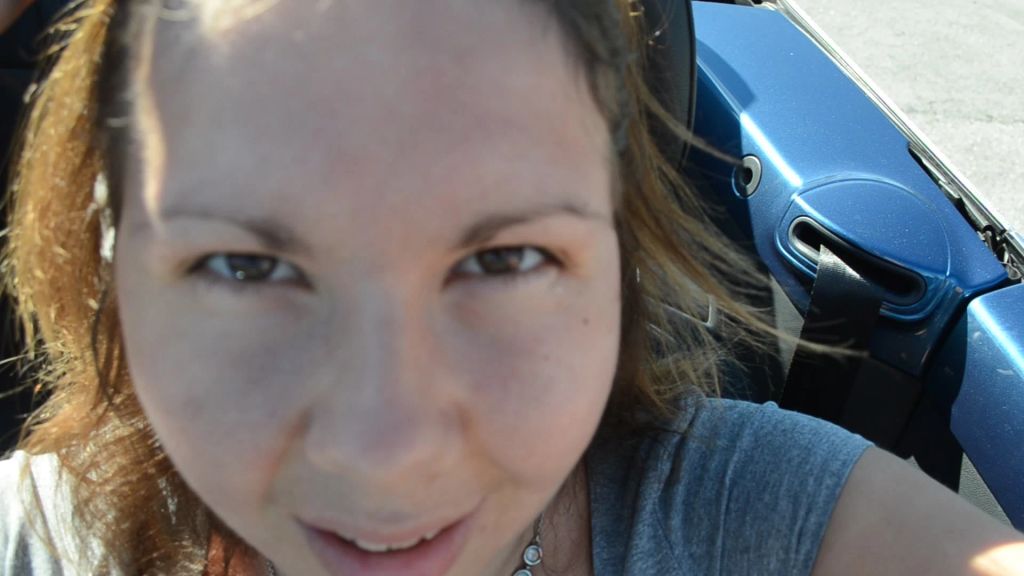 sexy foto nr. 9 von Vicky im Cabrio