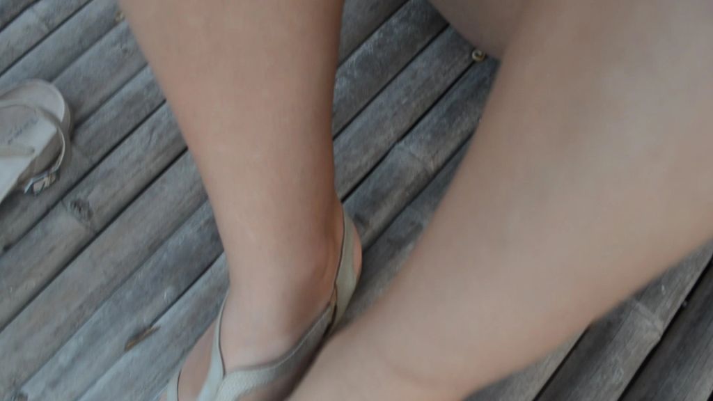 sexy foto nr. 4 von Vicky entspannt in der Natur