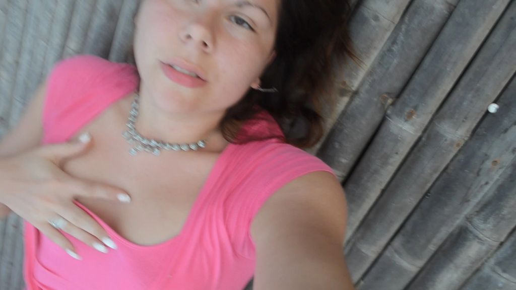sexy foto nr. 6 von Vicky entspannt in der Natur