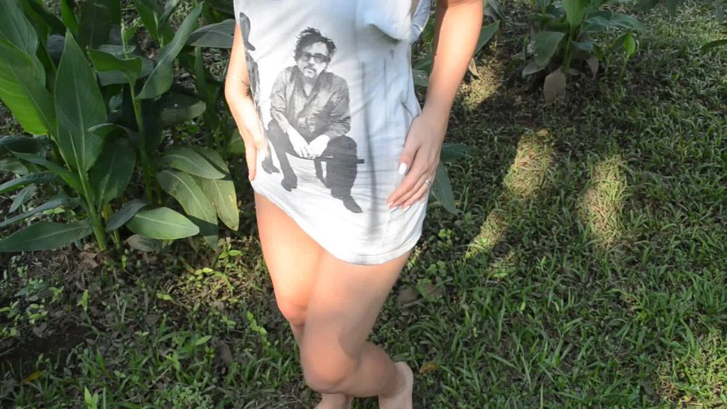 sexy foto nr. 4 von Vicky am Fluss