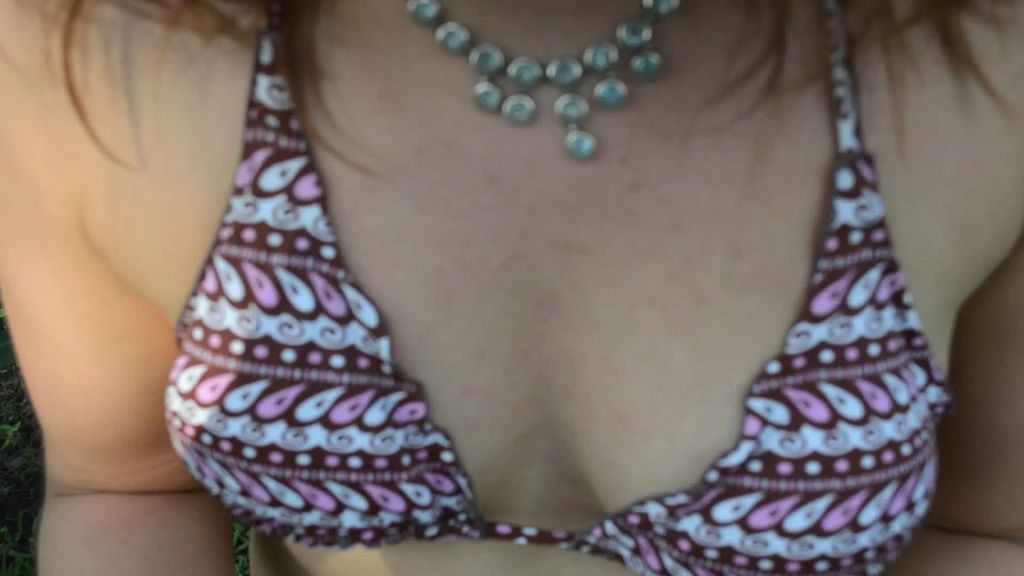 sexy foto nr. 5 von Vicky am Fluss