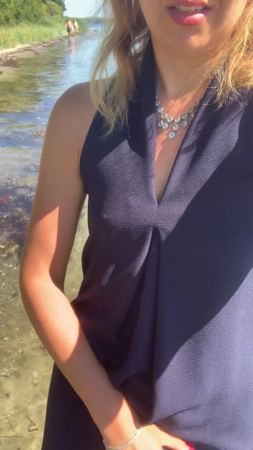 sexy foto nr. 7 von Vickys Geburtstagsorgasmus