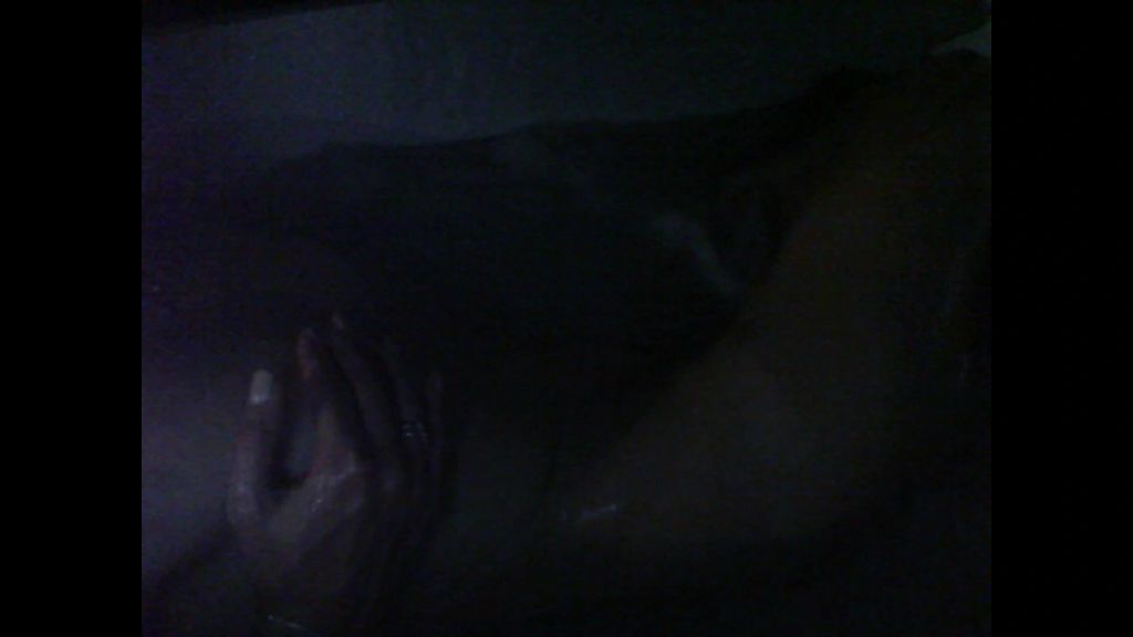 sexy foto nr. 6 von Vickys Orgasmus in der Badewanne