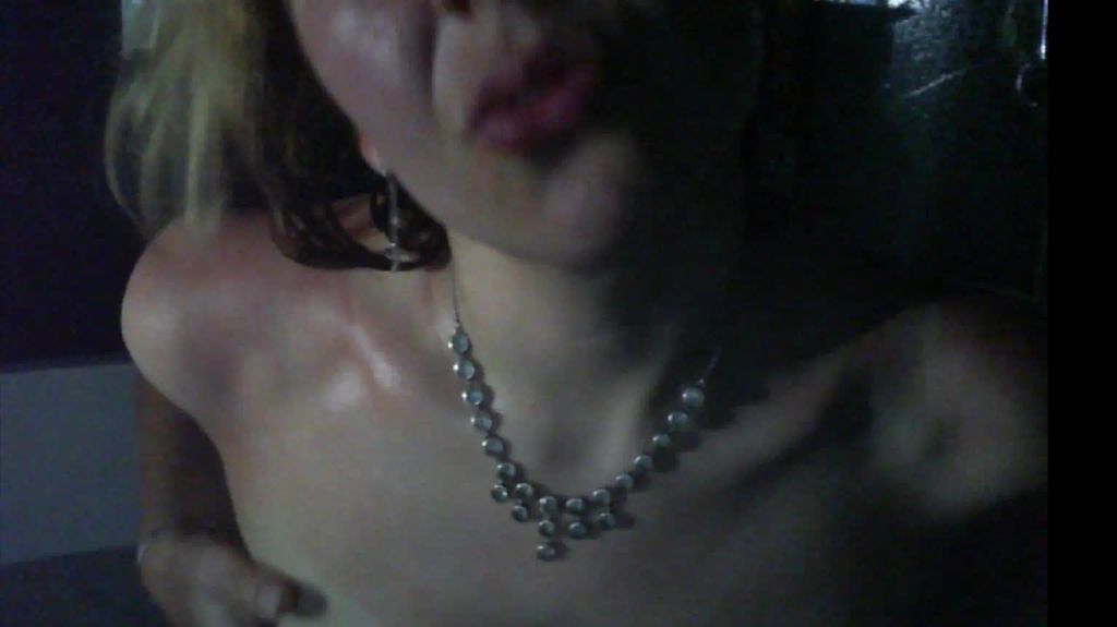 Vickys Orgasmus in der Badewanne