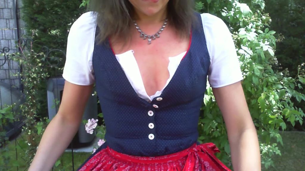 sexy foto nr. 7 von Vicky im Dirndl