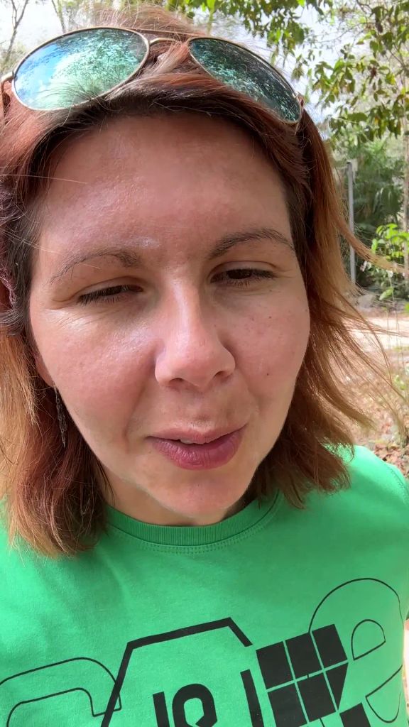 sexy foto nr. 6 von Vicky im Wald