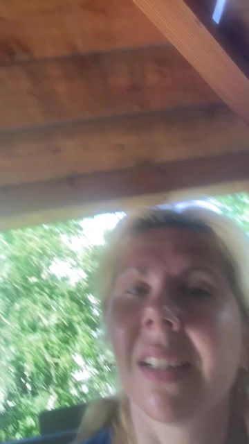 sexy foto nr. 9 von Vicky auf dem Spielplatz