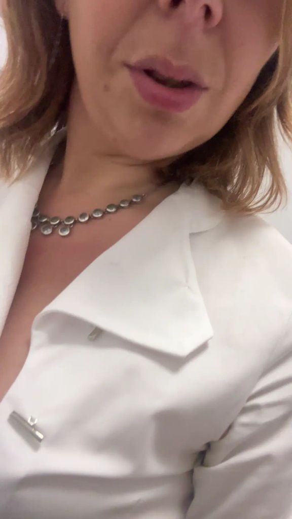 sexy foto nr. 4 von Dr. Vicky