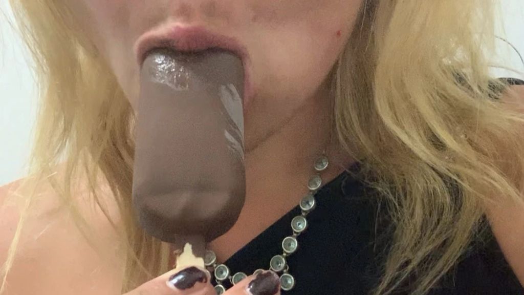 sexy foto nr. 4 von Vicky heiß auf Eis