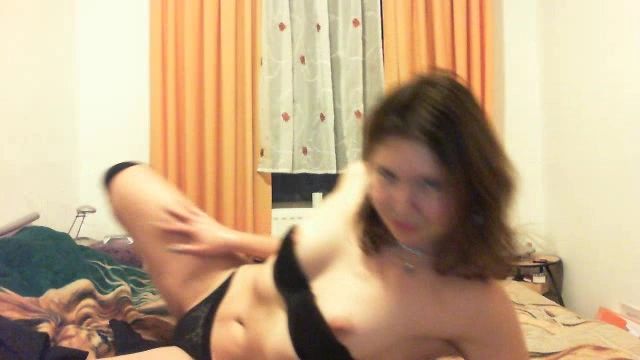 sexy foto nr. 10 von Vicky allein zu Haus