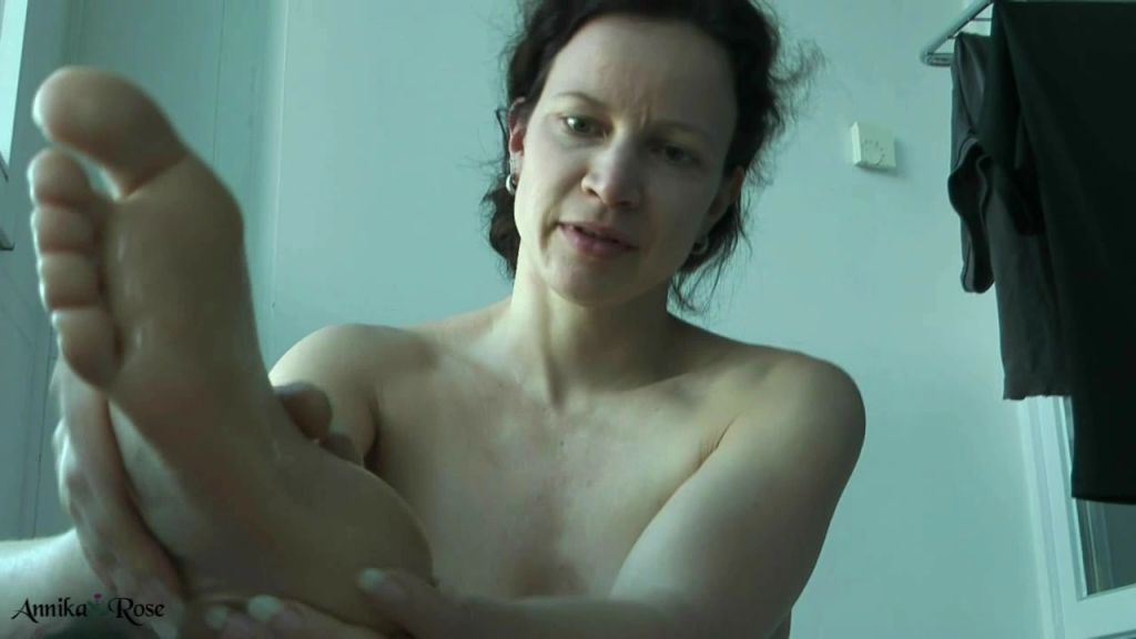 sexy foto nr. 2 von Füße zugekleistert!