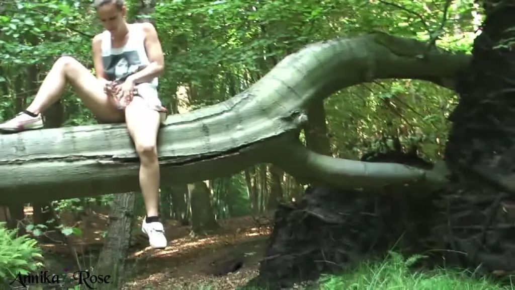 Dildo vs. Jungschwanz