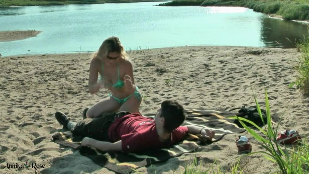 Outdoor am Strand ein Blowjob gegeben!