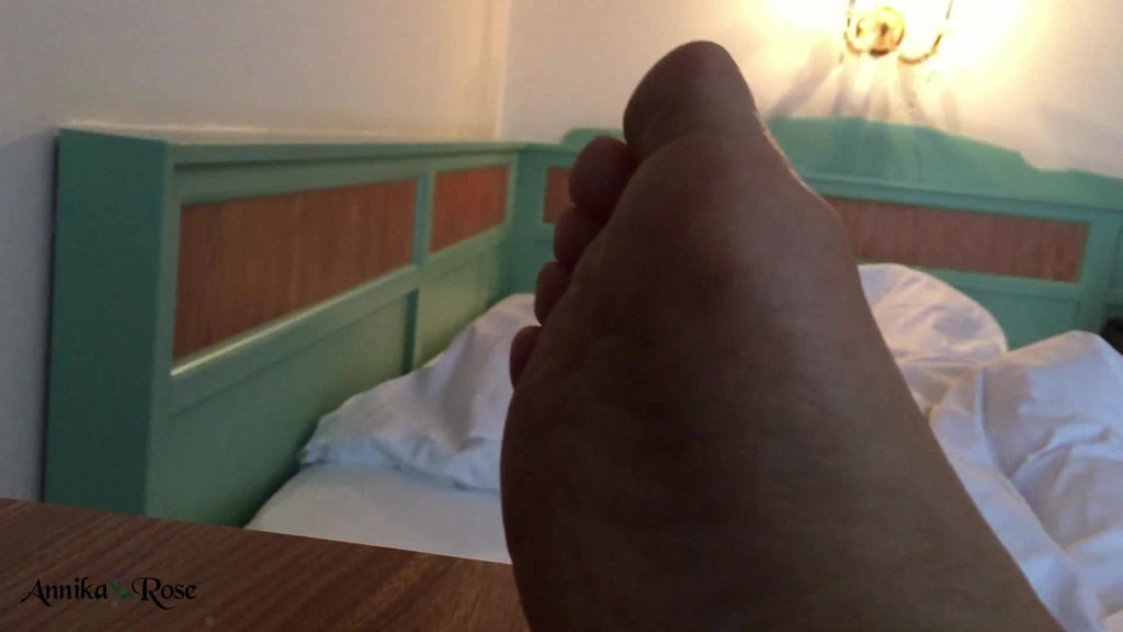 sexy foto nr. 9 von Mein göttlicher Fuß Dirty Talk