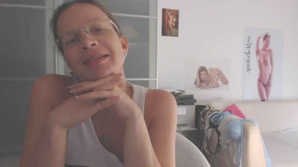 sexy foto nr. 2 von Schwanger und geil...