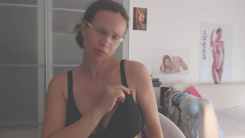 sexy foto nr. 3 von Schwanger und geil...