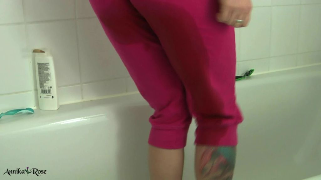 sexy foto nr. 5 von Pisse schlürfen, mal anders!