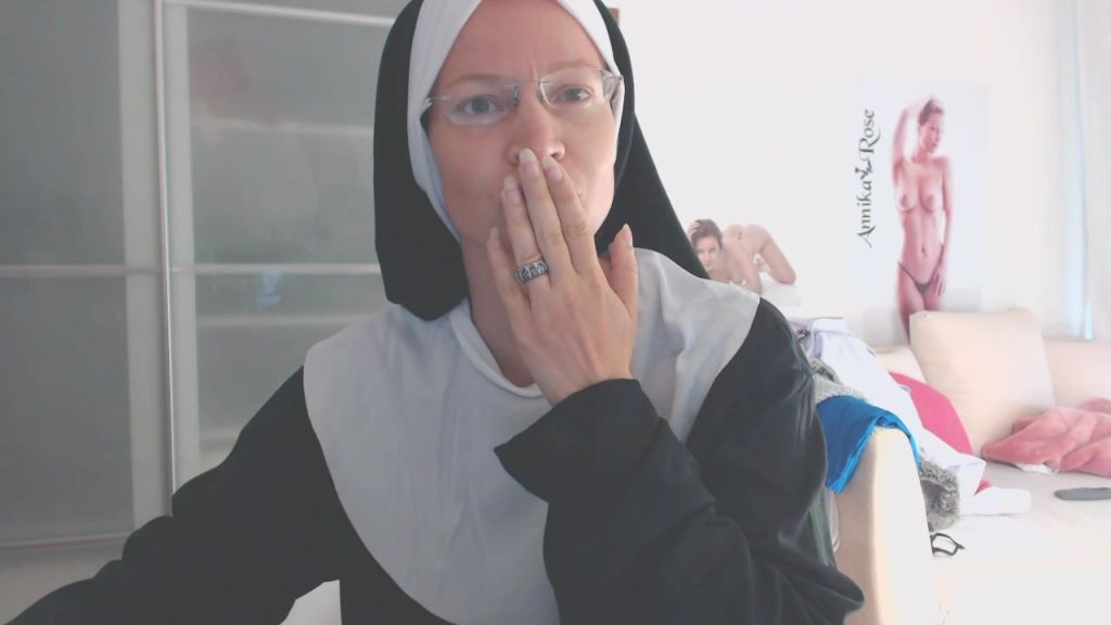sexy foto nr. 9 von Die Nonne