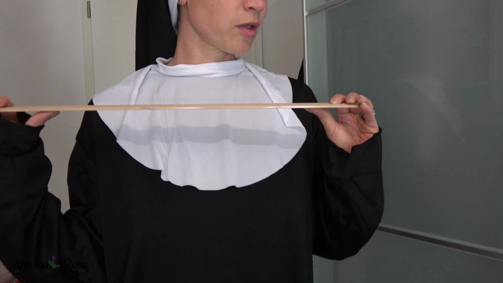 sexy foto nr. 8 von Die Nonne die dich züchtigt