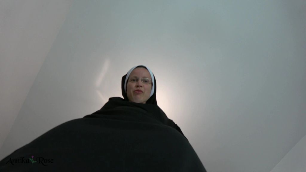 sexy foto nr. 10 von Die Nonne die dich züchtigt