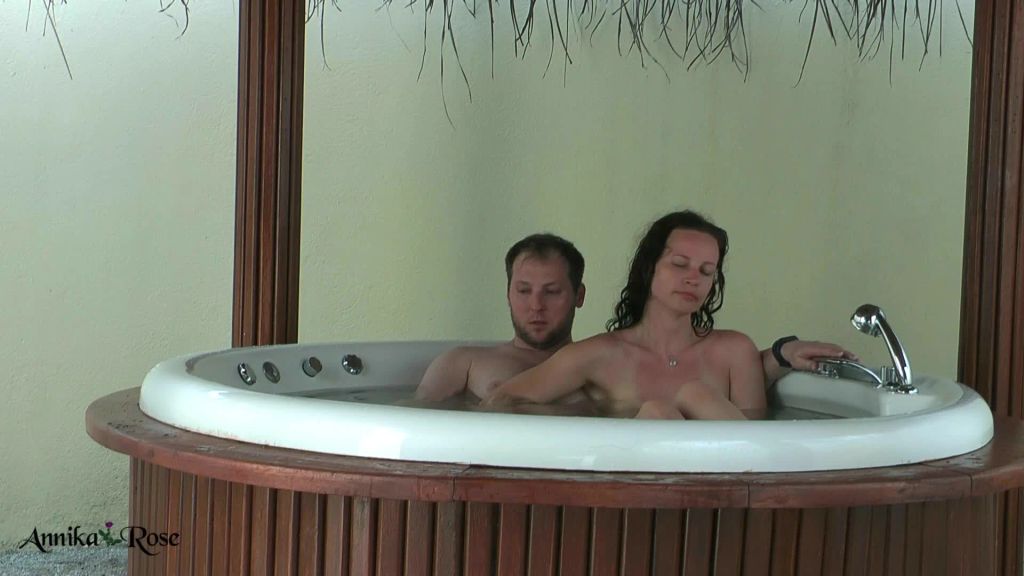 sexy foto nr. 4 von Die Jungschwanzmelkerin Teil 1