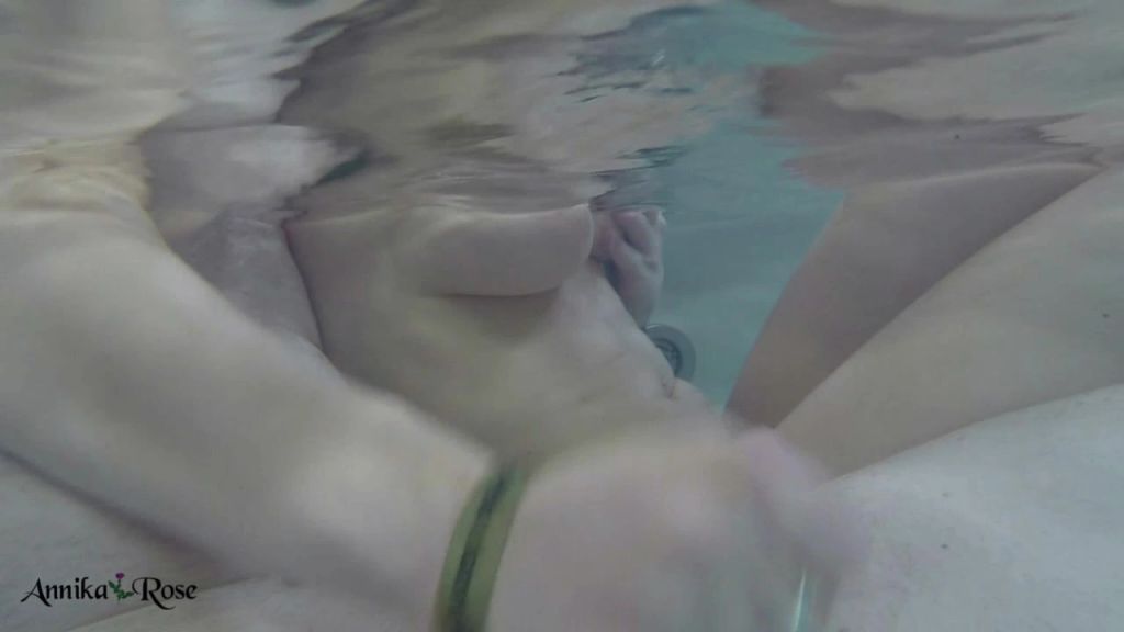 sexy foto nr. 10 von Die Jungschwanzmelkerin Teil 2