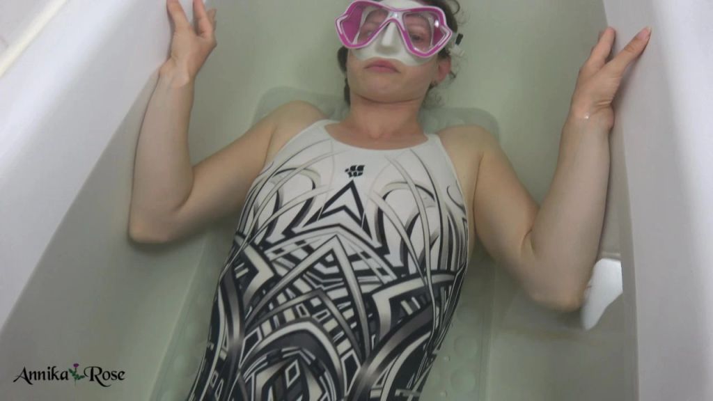 sexy foto nr. 6 von Wie lange halte ich es unter Wasser aus?