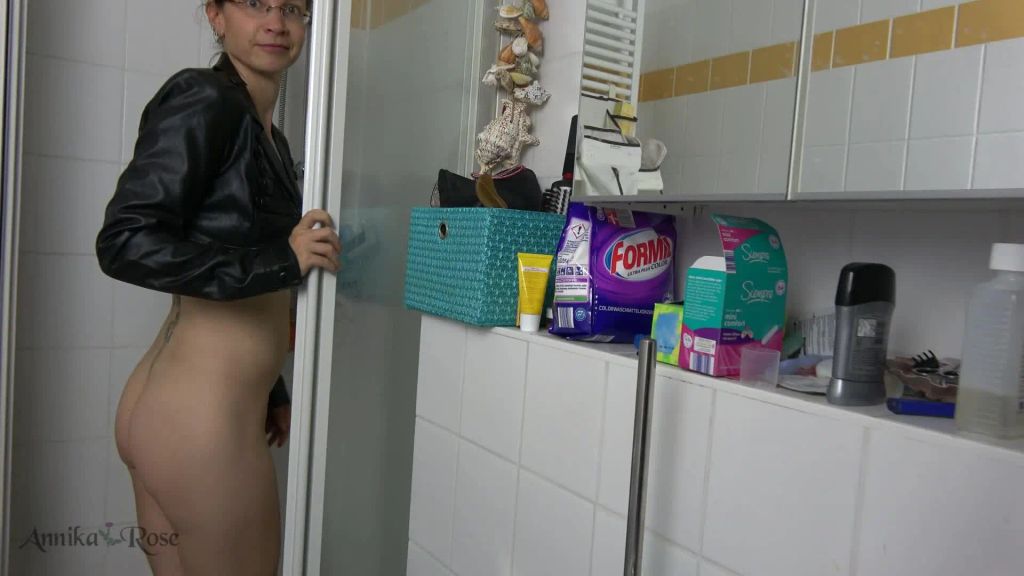 sexy foto nr. 1 von Abkühlung in Lederjacke