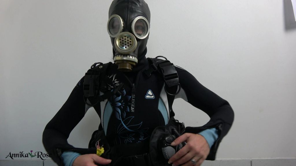 sexy foto nr. 8 von Was trage ich alles unterm Neopren?