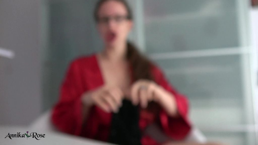 sexy foto nr. 4 von Keusch halten!