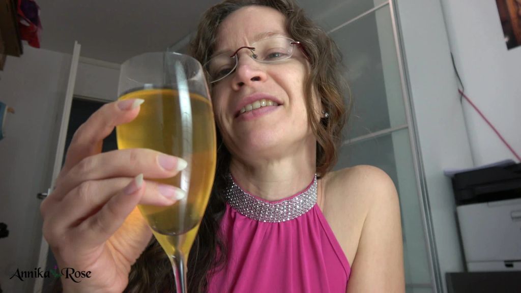 sexy foto nr. 9 von Anstoßen zum neuen Jahr!