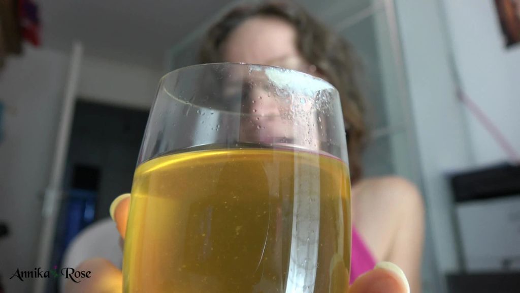 sexy foto nr. 10 von Anstoßen zum neuen Jahr!