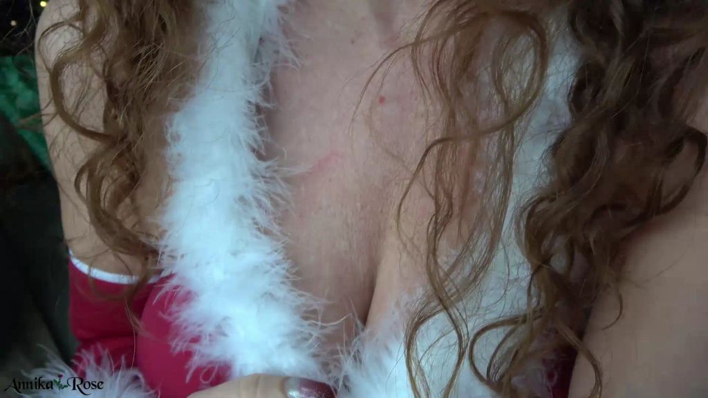 sexy foto nr. 3 von Nur mal schnell Muschi glotzen zu Weihnachten