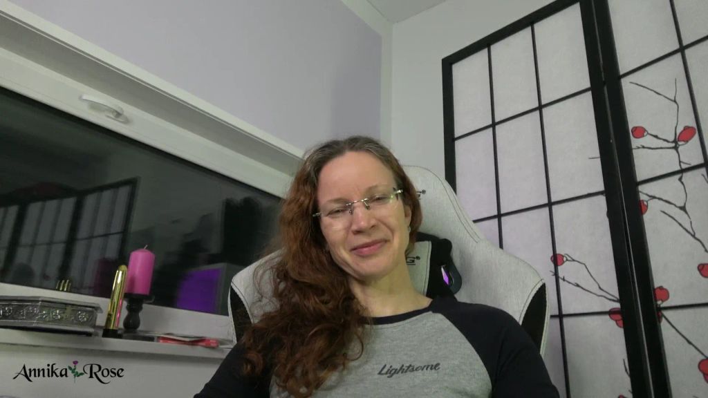 sexy foto nr. 6 von Ich lache dein kleinen Minipimmel aus!