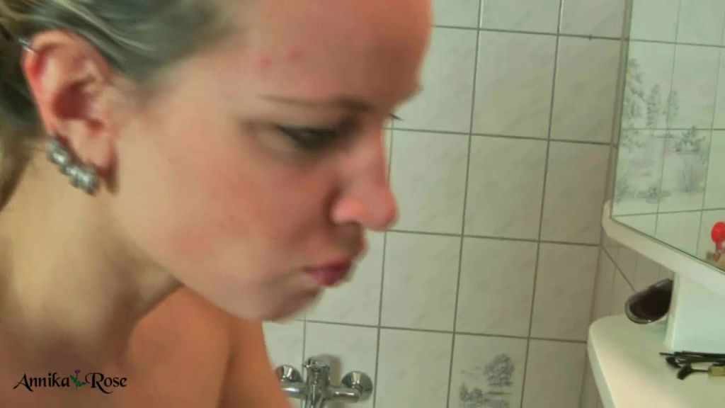 sexy foto nr. 4 von Türchen 11 - Zähneputzen