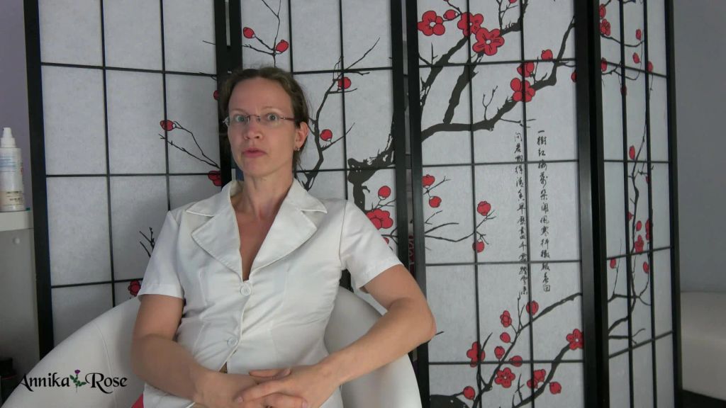 sexy foto nr. 2 von Die Kleinschwanztherapeutin: weitere Hilfe