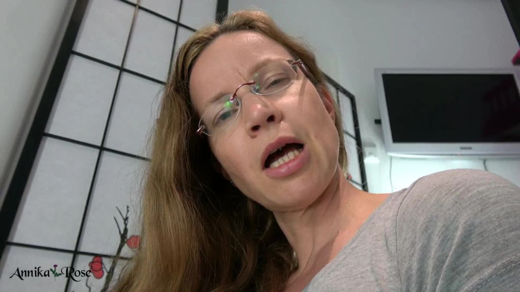 sexy foto nr. 3 von Voll behaart - Volle Blase