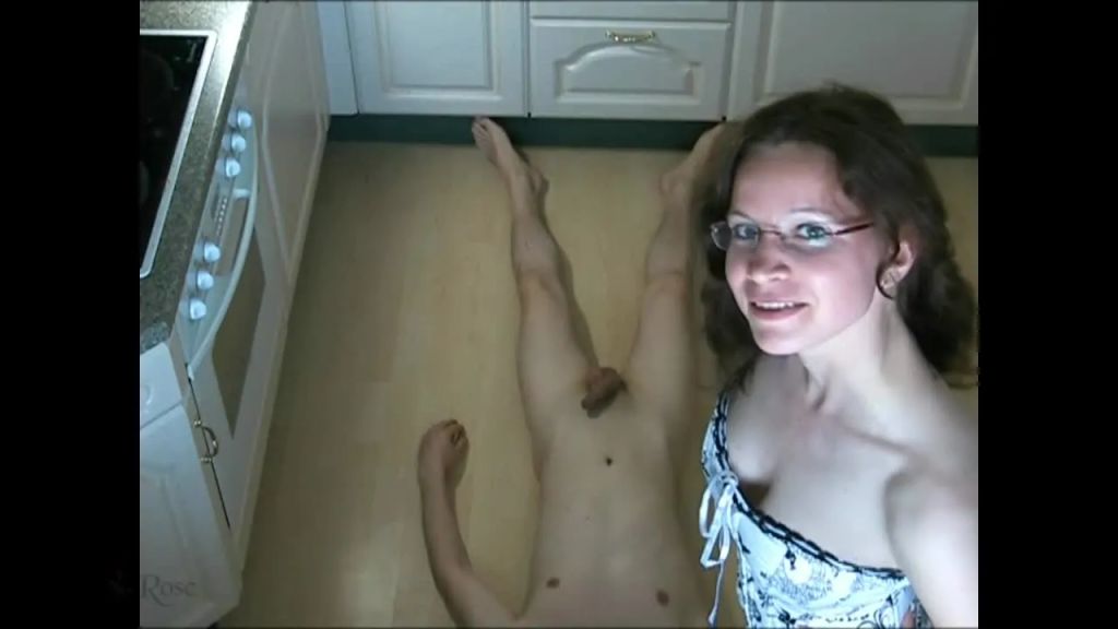 sexy foto nr. 1 von Gemüse Crushing ~ Schwanztrampling