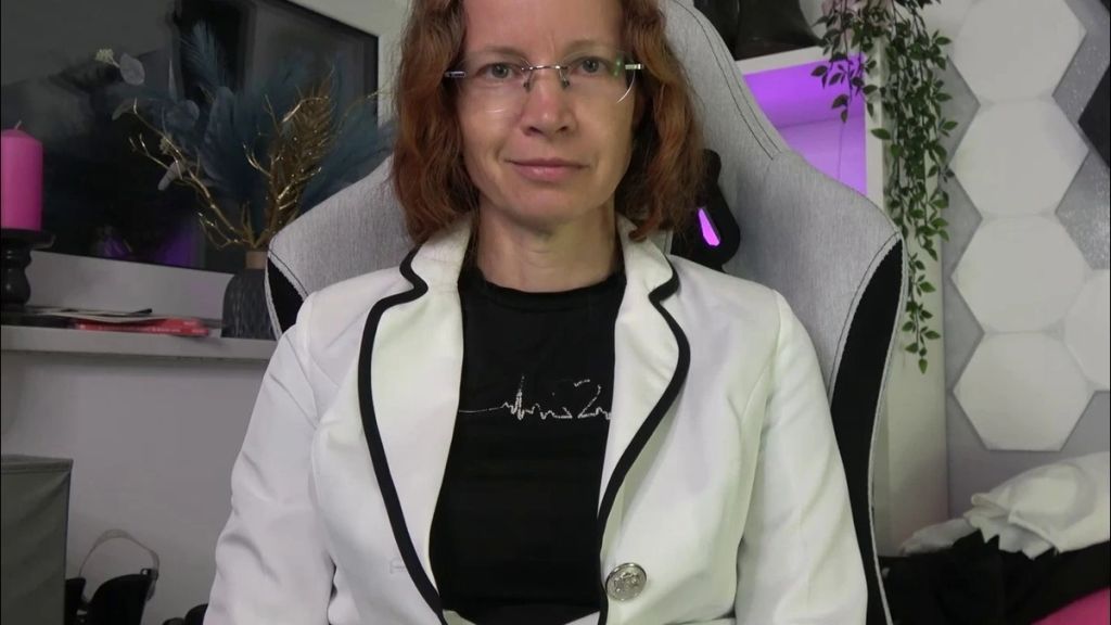 sexy foto nr. 9 von Ich steck dich in den KG  Der Keuschheitsgürtel ist diese Wo