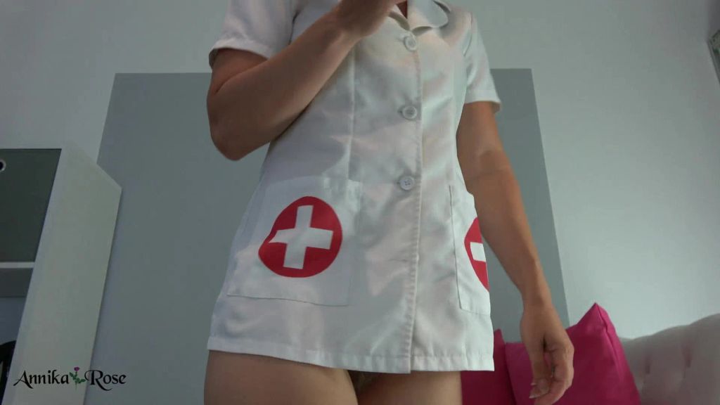 sexy foto nr. 6 von Krankenschwester erklärt! Anale Entjungferung!