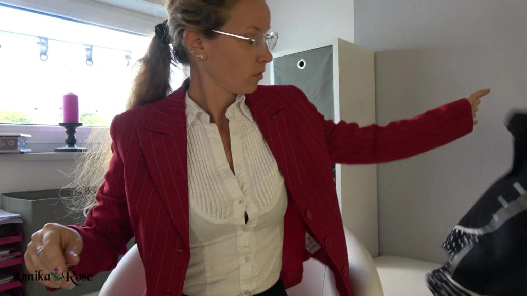 sexy foto nr. 6 von Die strenge Chefin