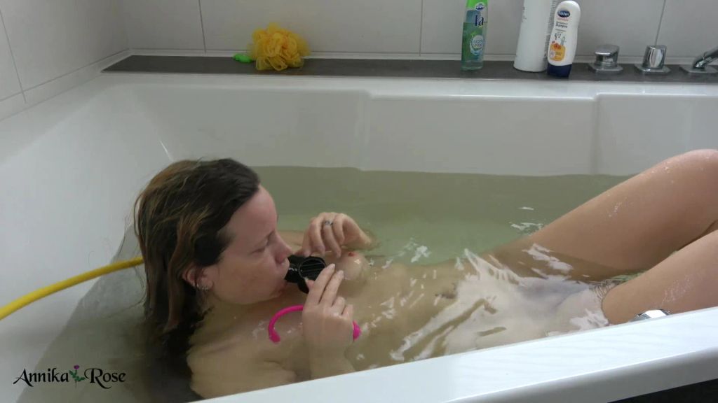 sexy foto nr. 7 von Unter Wasser gekommen